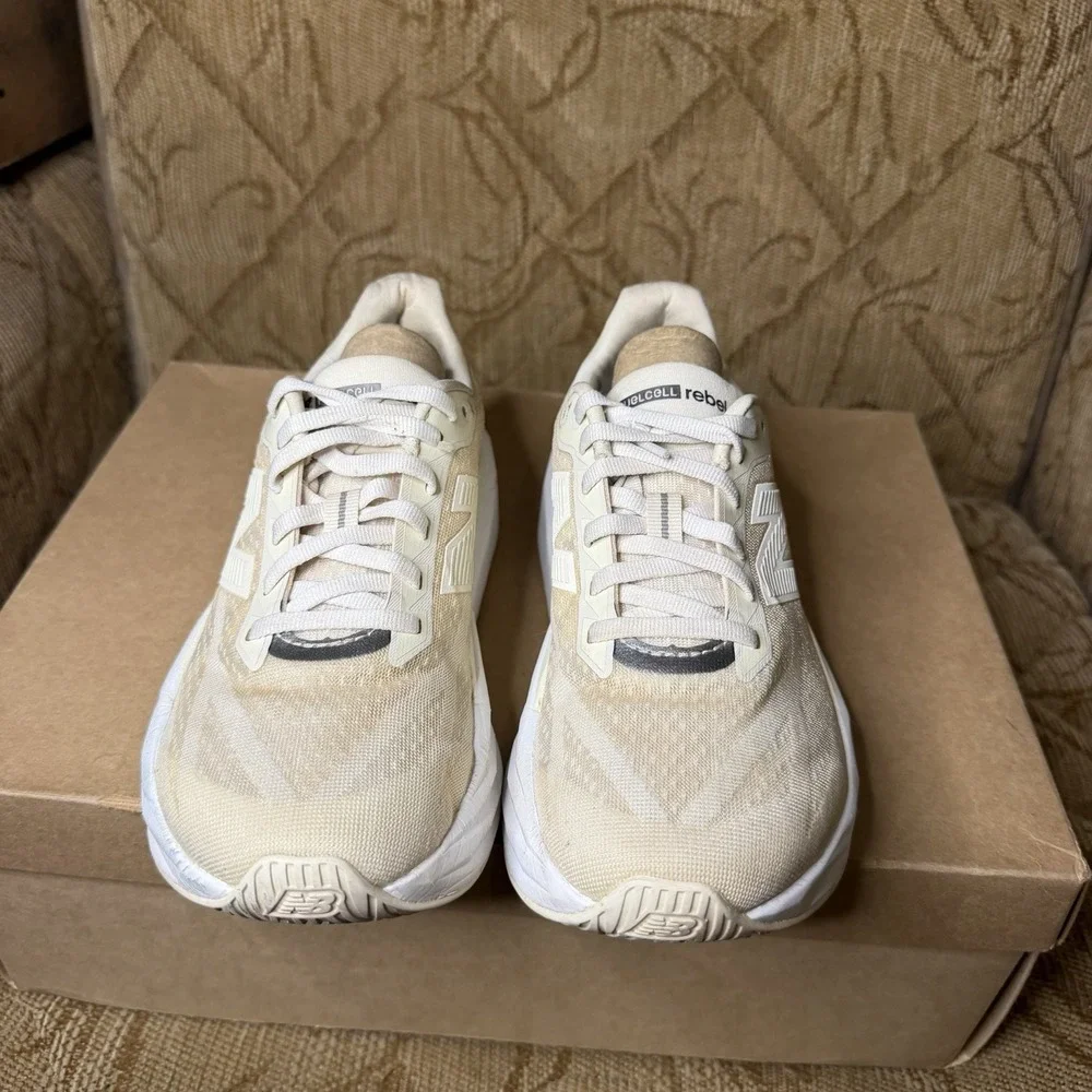 New Balance FuelCell Rebel V5 Angora WFCX7ZF Women's Size 7B Running Shoes
